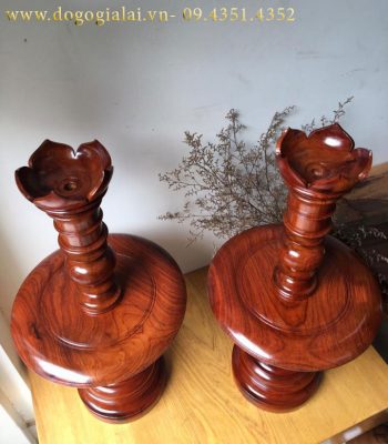 Cặp chân đèn nến