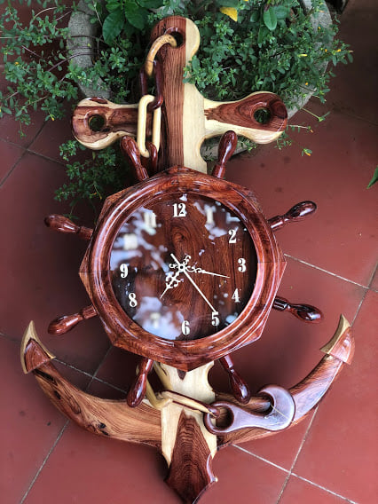 10 mẫu đồng hồ treo tường bằng gỗ đẹp nhất, để trang trí