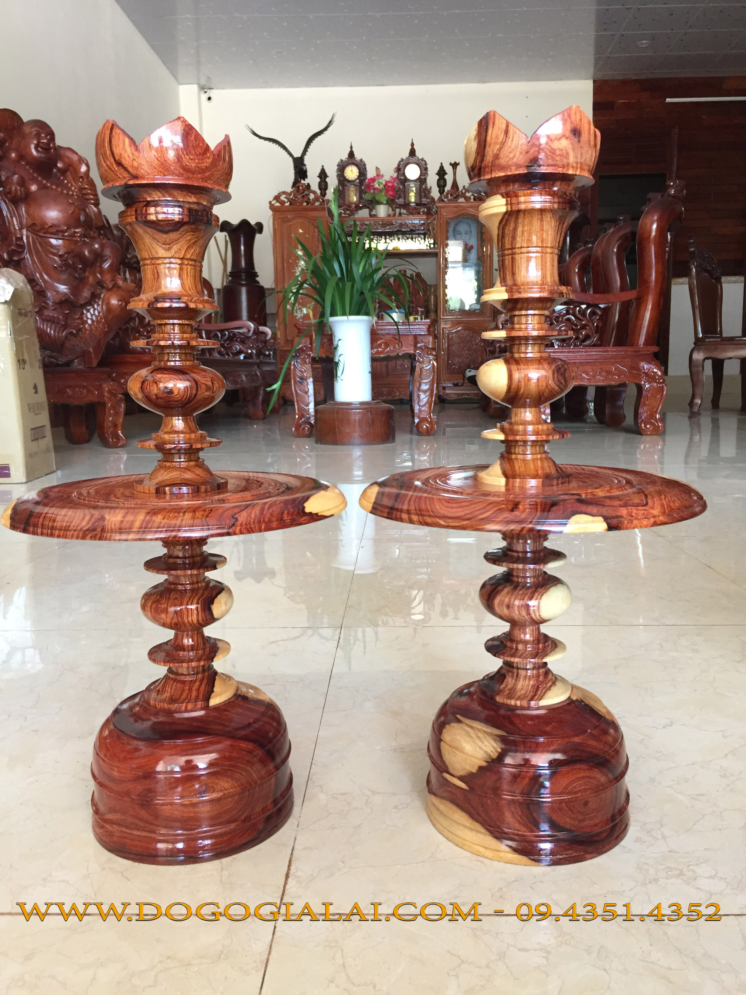 Cặp chân đèn thờ gỗ cẩm lai và ý nghĩa cặp đèn thờ - Đồ Gỗ Gia Lai