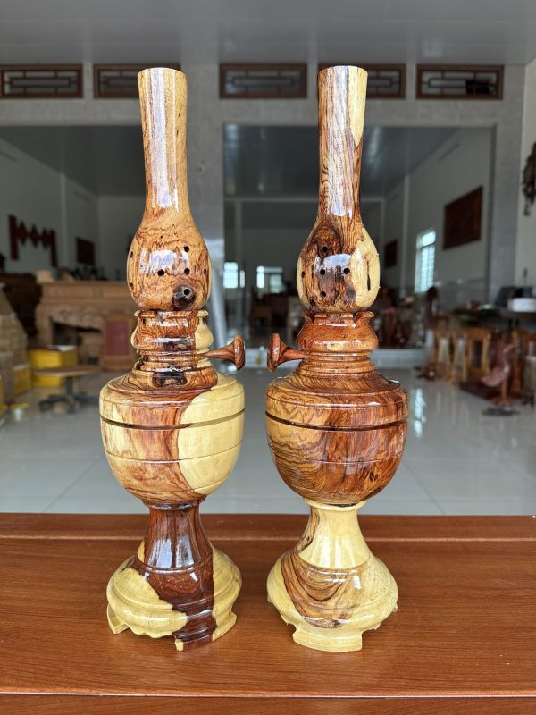 Cặp đèn thờ gỗ cẩm lai cao 42cm