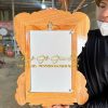 khung ảnh thờ được làm kỹ cả mặt sau và có khuy đeo