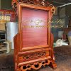 chi tiết khung ảnh thờ gỗ hương nhìn từ bên trái