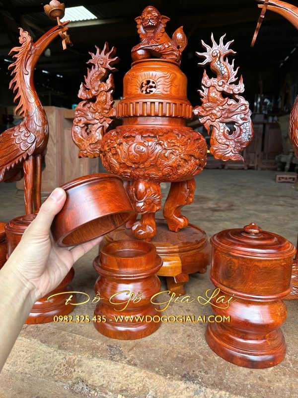 3 đài gỗ