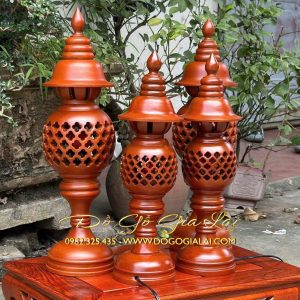 so sánh hai kích thước của đèn thờ gỗ tổ ong