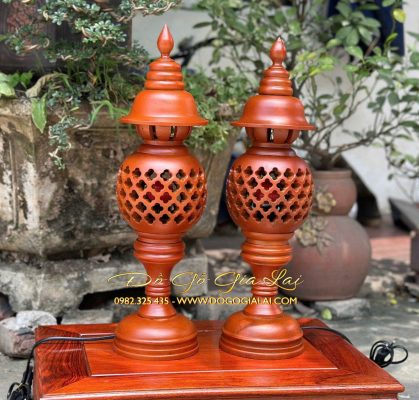cặp đèn thờ bằng gỗ kiểu tổ ong cao 41cm