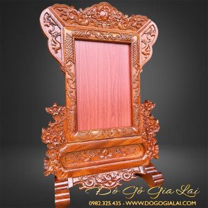 khung ảnh thờ 20x30 chạm hoa mai gỗ hương đá